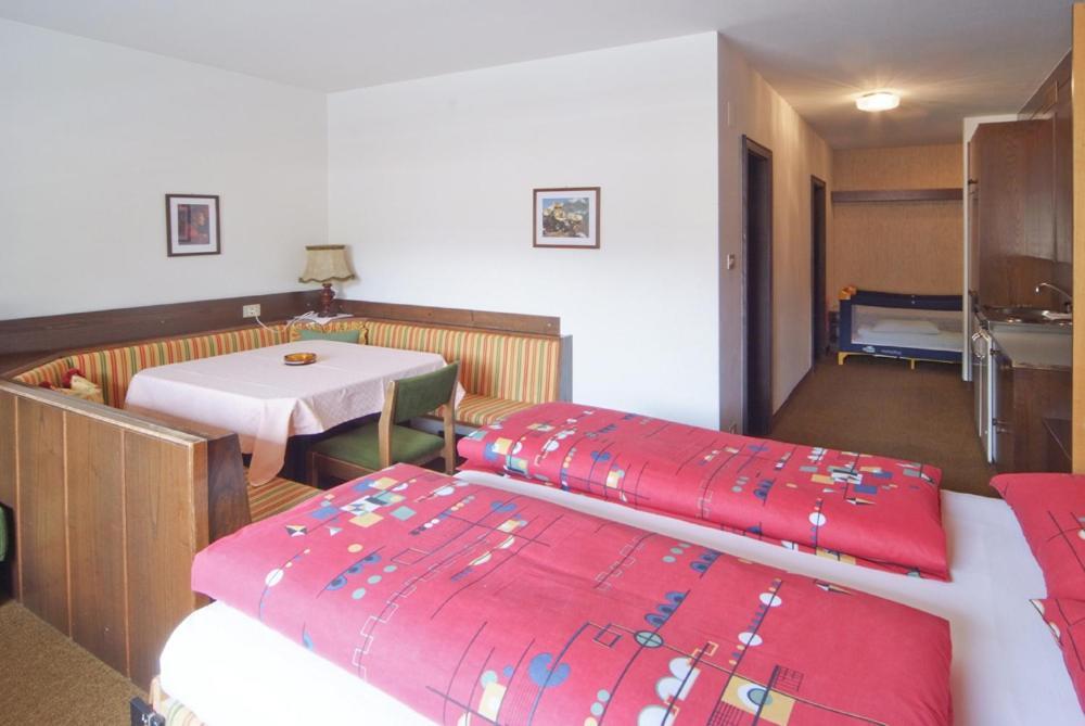 Residence Wiesenhof كامبو توريس الغرفة الصورة